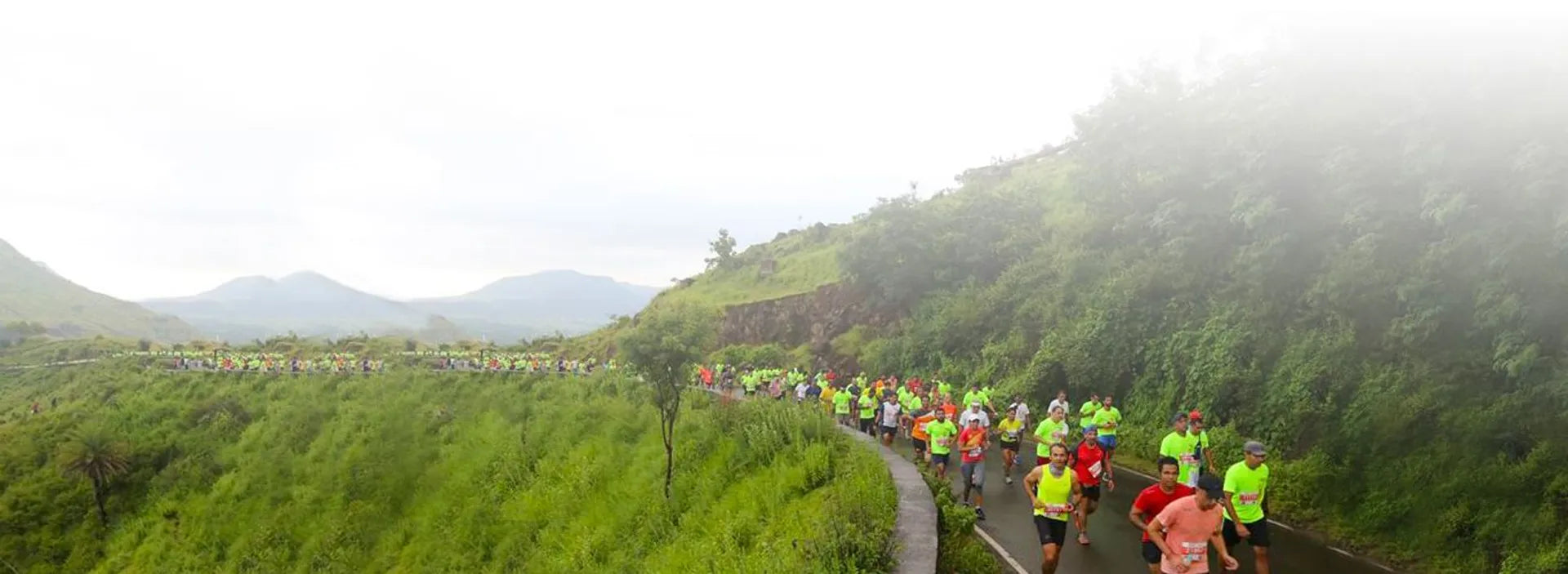 Conquer the Trails: How Sports Compression Socks Boost Trail Running Performance and Recovery